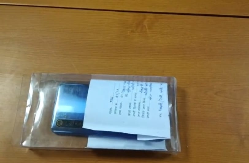 ग्वालियर में ऑटो में सवार होकर लूटते थे युवतियों का मोबाइल, आरोपियों को पुलिस ने पकड़ा ग्वालियर में ऑटो में सवार होकर लूटते थे युवतियों का मोबाइल, आरोपियों को पुलिस ने पकड़ा