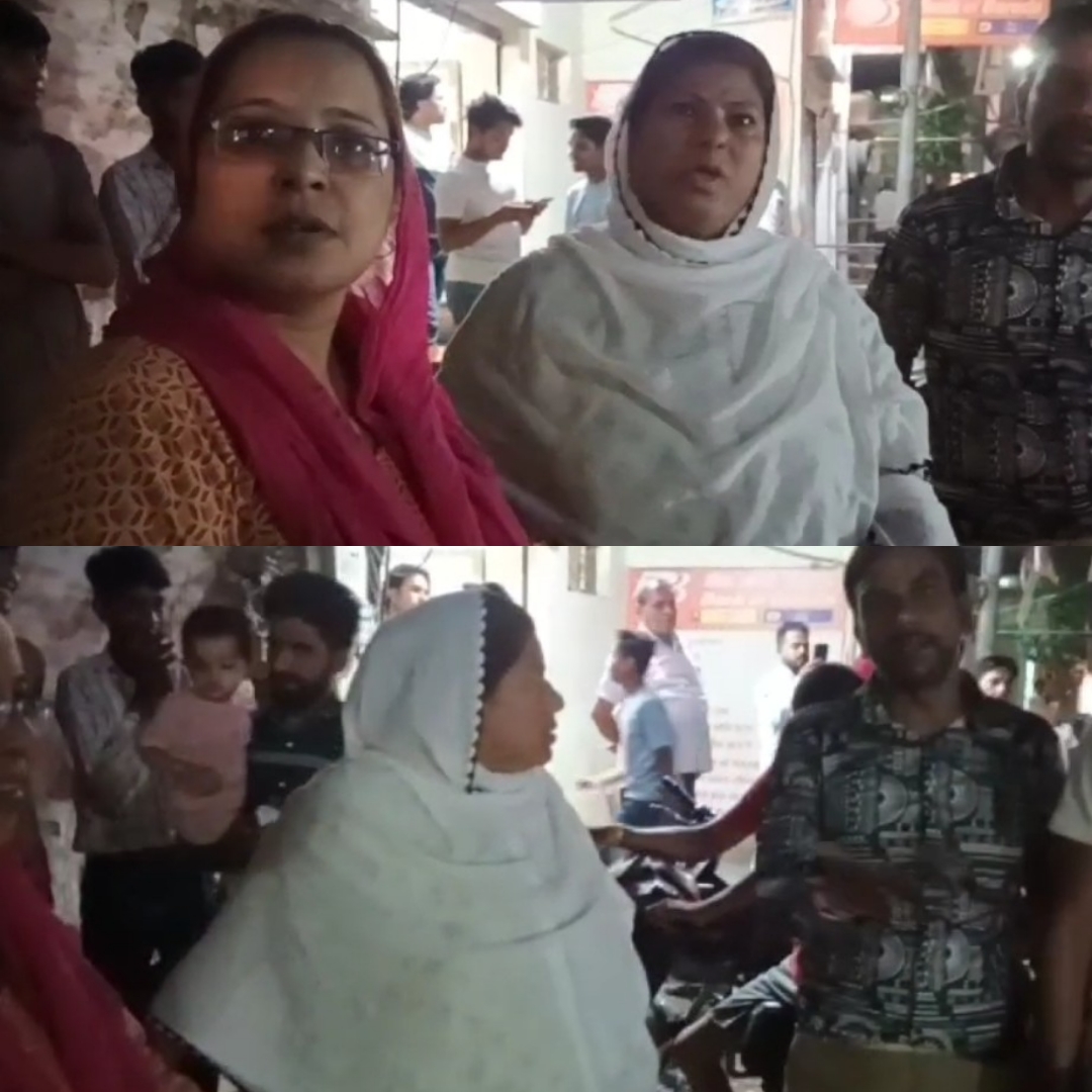 ग्वालियर की गेंडे वाली सड़क पर पेयजल समस्या को लेकर परेशान लोगों ने किया चक्का जाम, हंगामा नारेबाजी ग्वालियर की गेंडे वाली सड़क पर पेयजल समस्या को लेकर परेशान लोगों ने किया चक्का जाम, हंगामा नारेबाजी