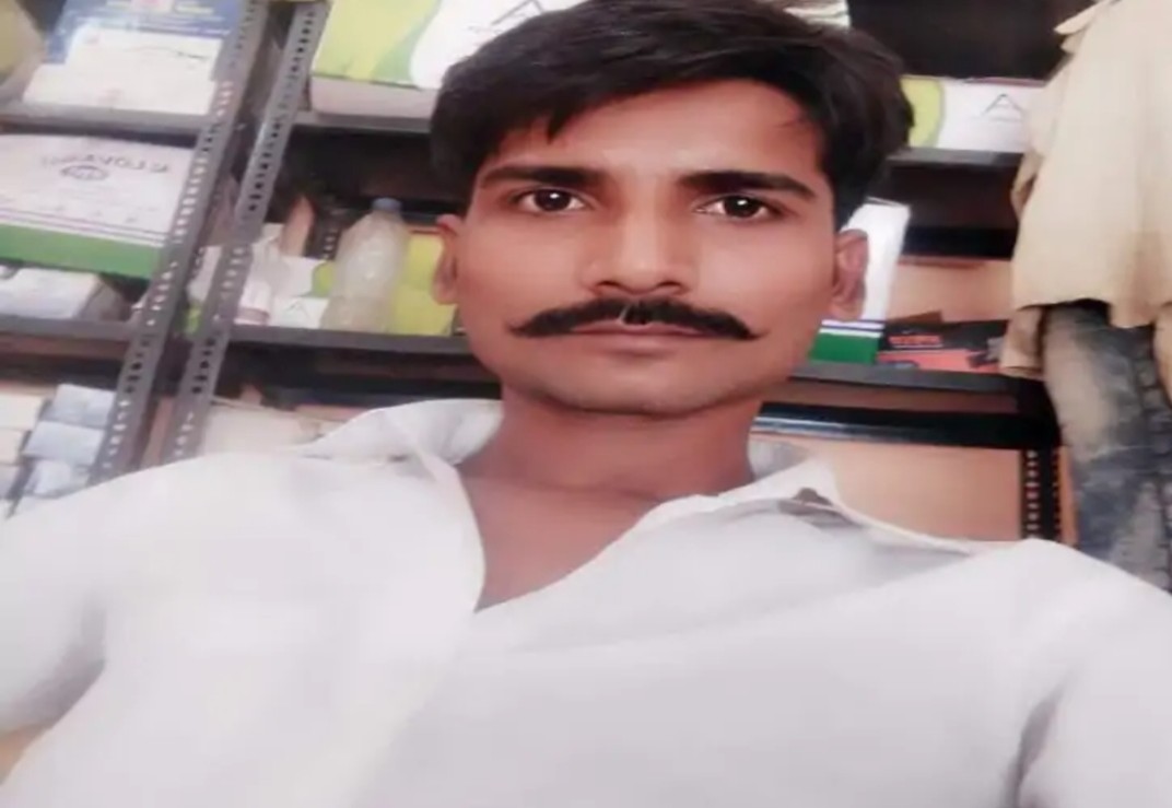 ग्वालियर में स्विमिंग पूल में डूबा युवक , हुई मौत ग्वालियर में स्विमिंग पूल में डूबा युवक , हुई मौत