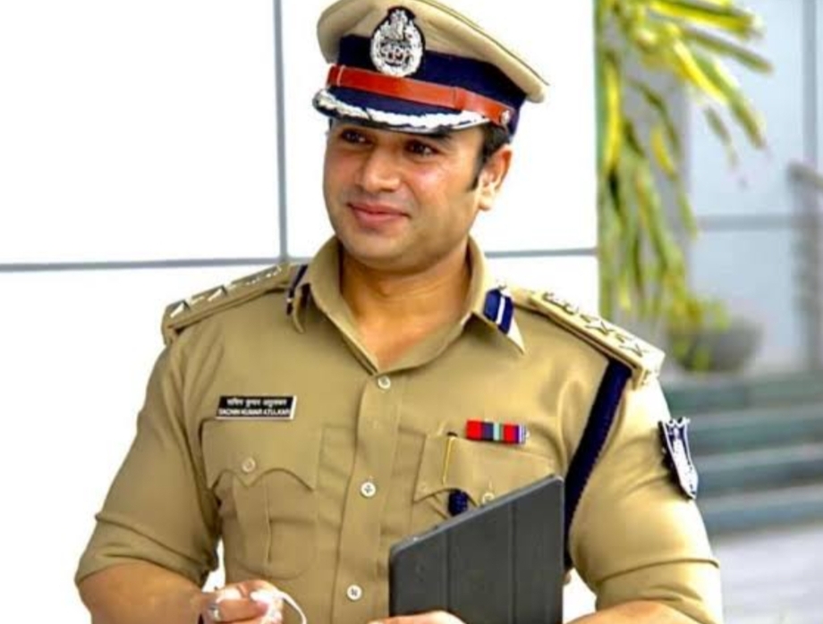 DIG सचिन अतुलकर से मिलने पहुंची महिला पर क्यों हो गई एफआईआर , जानें पूरा मामला DIG सचिन अतुलकर से मिलने पहुंची महिला पर क्यों हो गई एफआईआर , जानें पूरा मामला