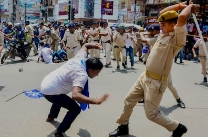 सर ब्लंडर हो गया! पटना में भारत बंद रोकने उतरे सिपाही ने SDM पर बरसा दी लाठी, देखें वीडियो