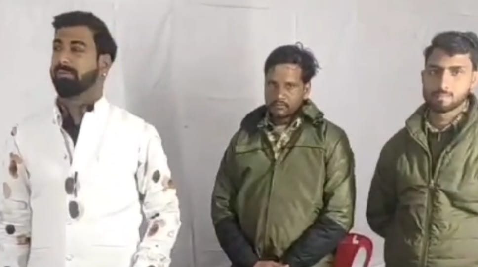 ग्वालियर व्यापार मेले में रौब जमा रहे थे नकली पुलिस वाले, असली पुलिस से हुआ सामना तो निकल गई हवा