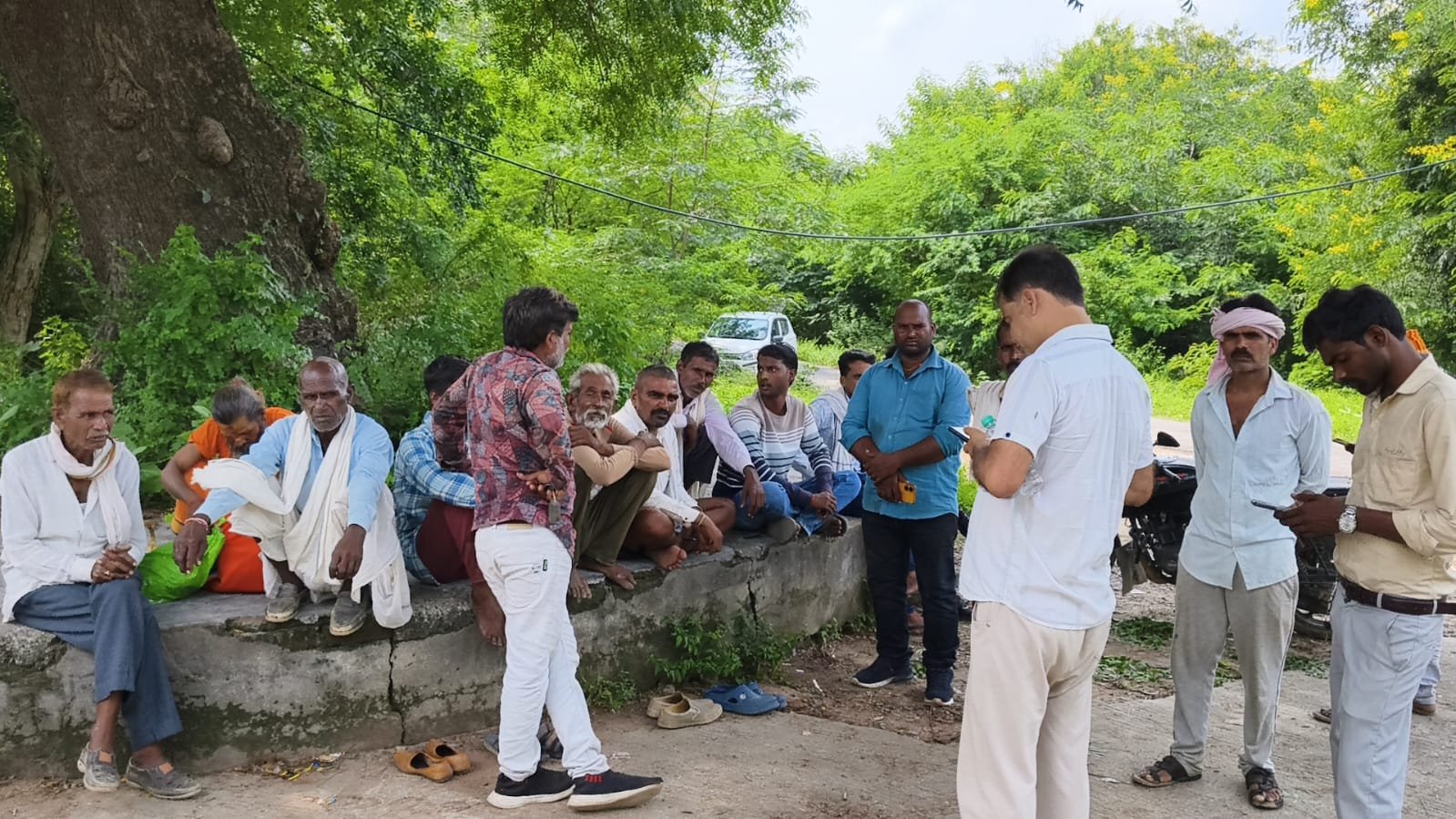 अज्ञात वाहन की टक्कर से मजदूर युवक की मौत, पुलिस ने शुरू की तलाश” अज्ञात वाहन की टक्कर से मजदूर युवक की मौत, पुलिस ने शुरू की तलाश”